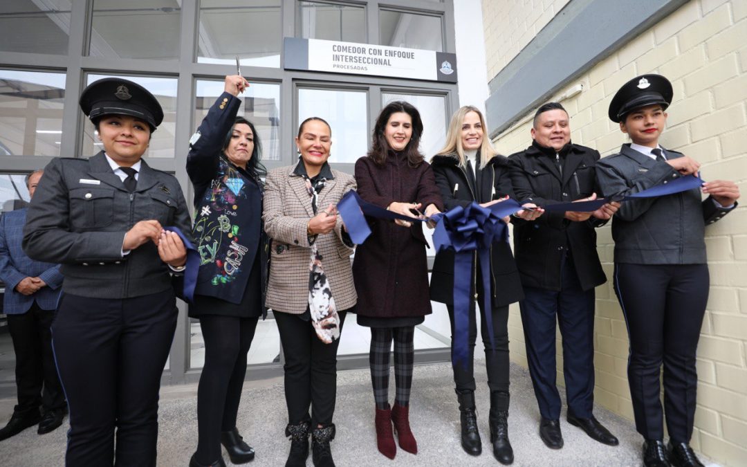 Inaugura Car Herrera nuevo comedor en el Centro Penitenciario Femenil
