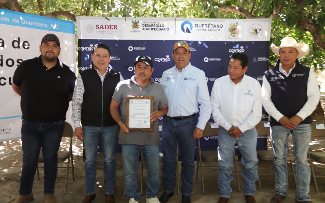 Acuicultores de Peñamiller reciben certificados por buenas prácticas