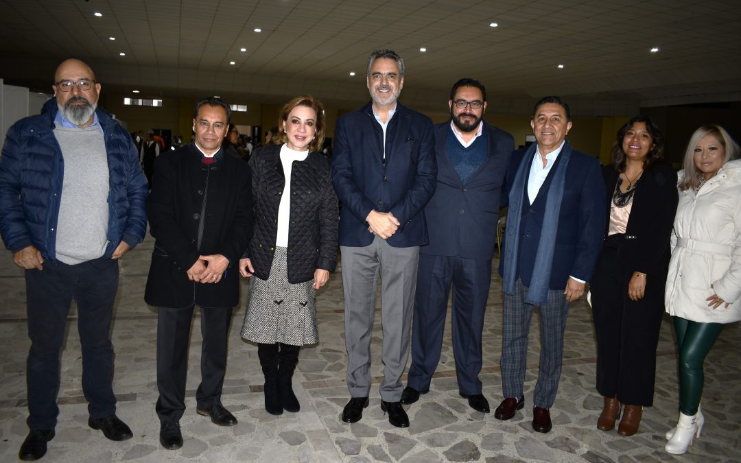 Entrega Oficial Mayor reconocimientos a jubilados y pensionados del STSPE