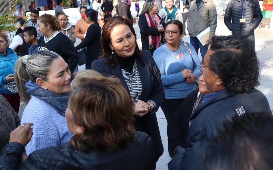 Benefician a 971 estudiantes de Santa Rosa Jáuregui con la jornada Contigo en la Escuela