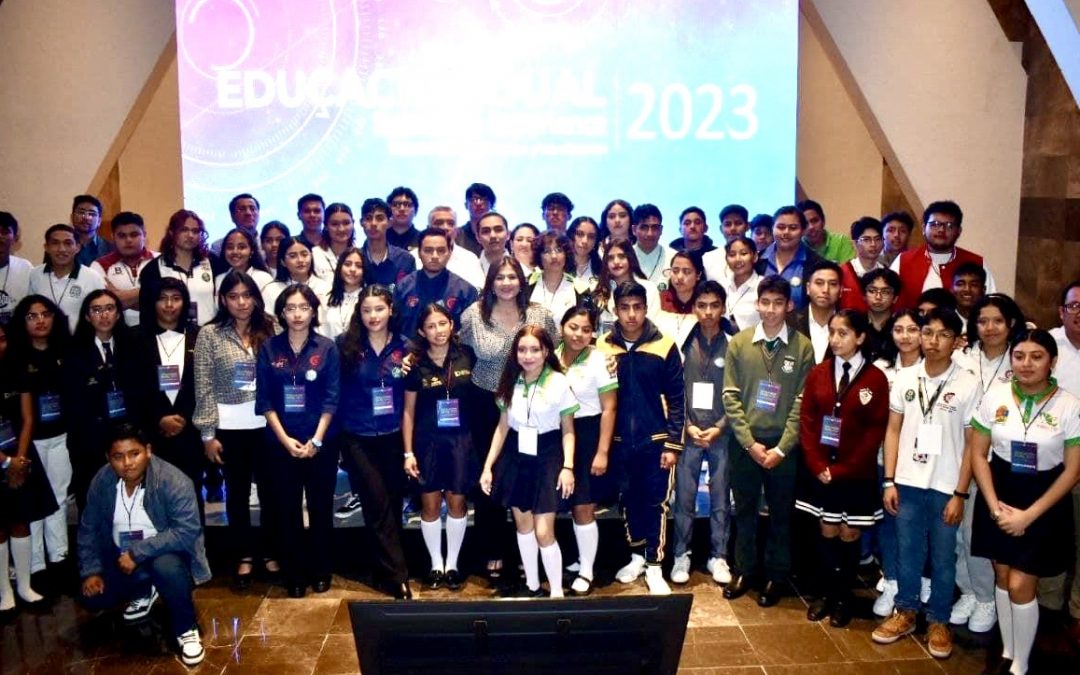 Refrenda CECyTEQ liderazgo en Educación Dual