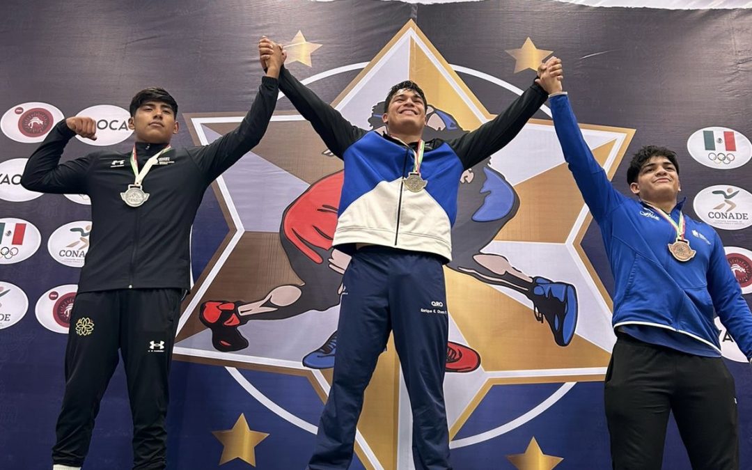 Logra equipo de lucha múltiples medallas en Ciudad de México