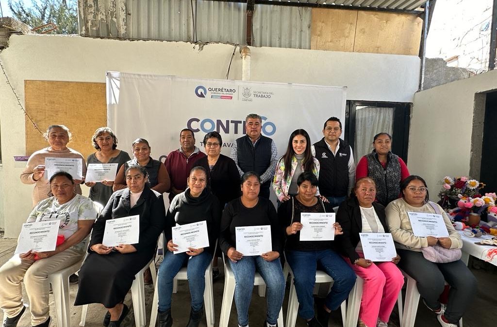 Capacita ST para el autoempleo a mujeres de Colón