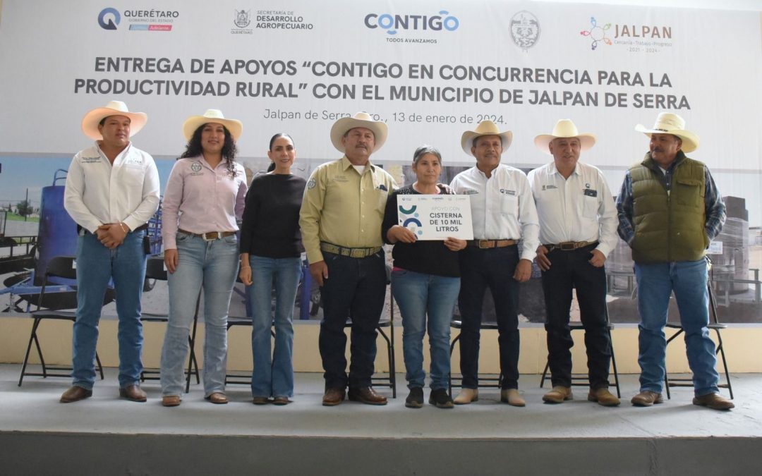 Entrega de Apoyos para la Productividad Rural en el Mundo Acuático