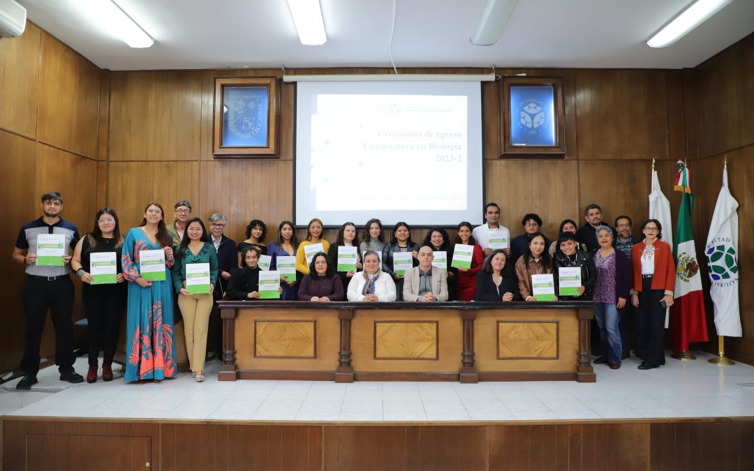 Egresan 26 estudiantes de Biología UAQ