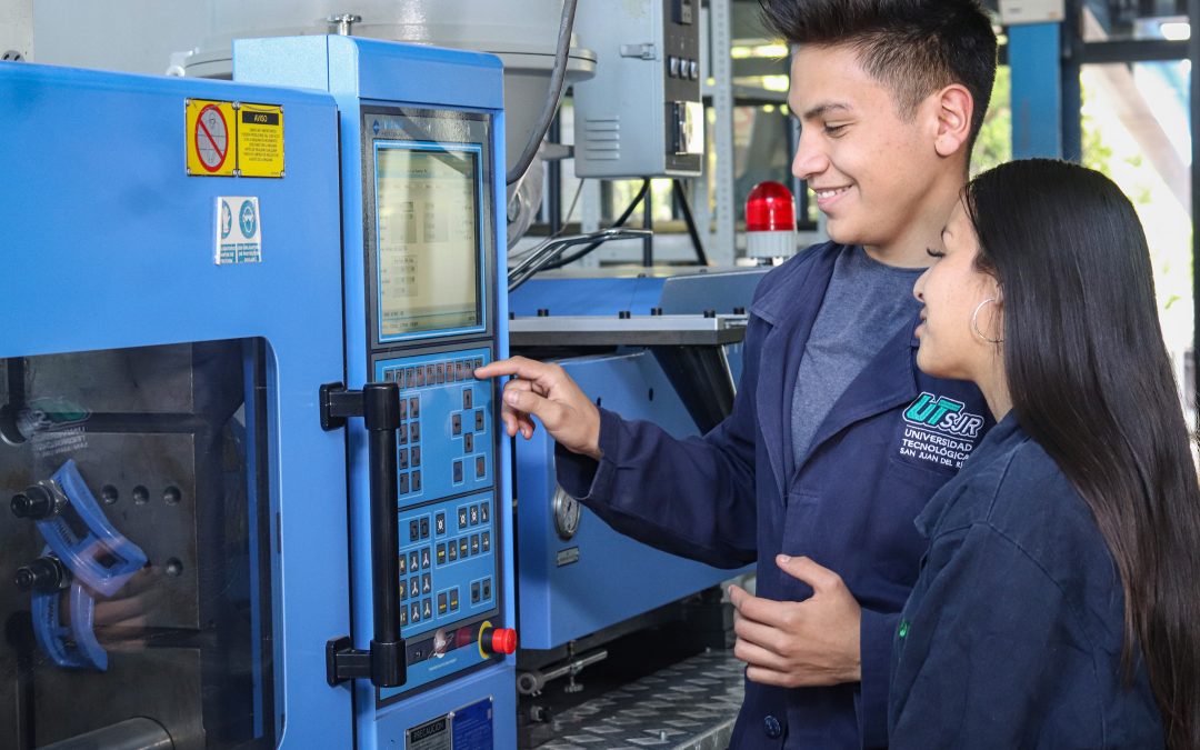 Invita UTSJR a estudiar la Ingeniería en Sistemas Productivos
