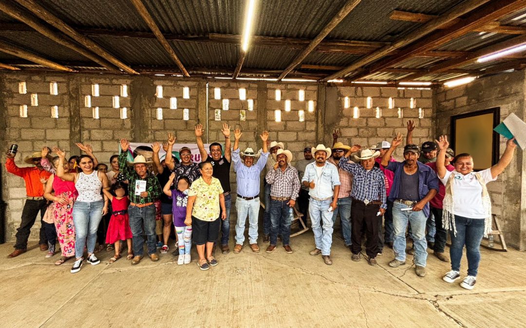 Tecnificar, innovar e invertir en el campo, propone Rubén Hernández.