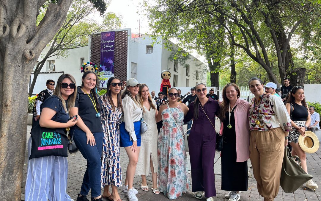 Con callejoneada en CDMX promueven turismo de romance de Querétaro