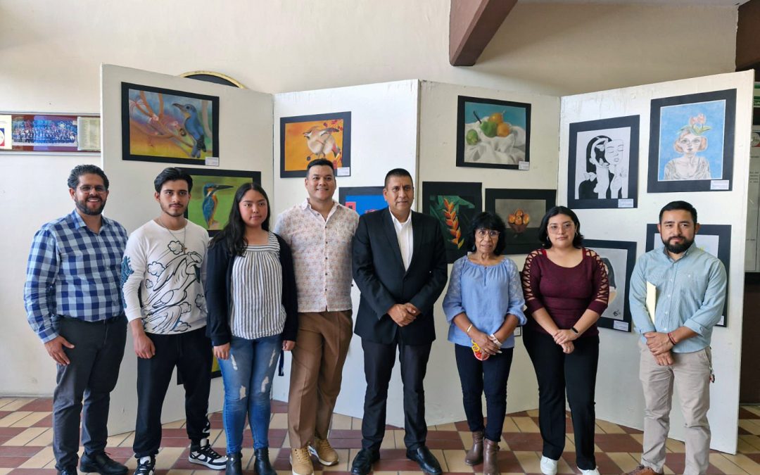 Alumnos de UTSJR exponen muestra plástica en el TecNM-ITSJR