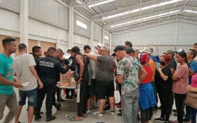 Rescatan en Chicoloapan a más de 200 migrantes abandonados en bodega