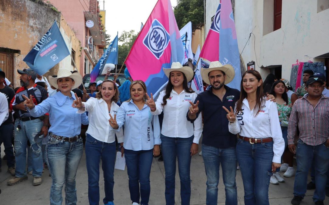 “Voy a poner adelante a Pinal de Amoles y al Distrito 15” Ale Carlota.