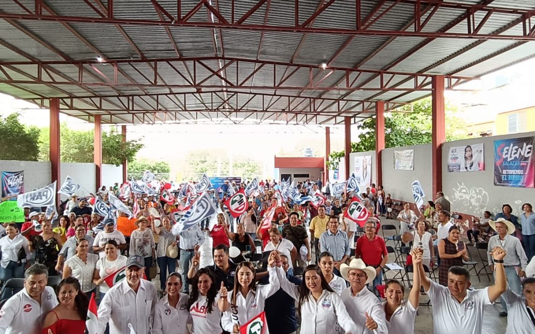 Respaldan priístas candidatura de Selene Salazar