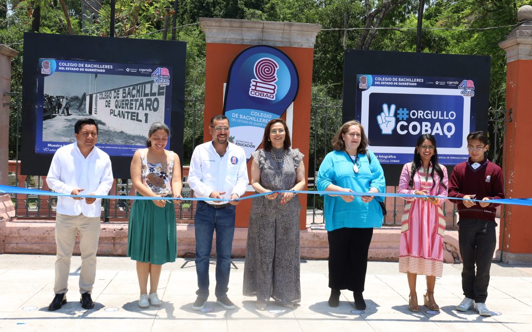 Inauguración de Muestra Fotográfica por 40 Años del COBAQ