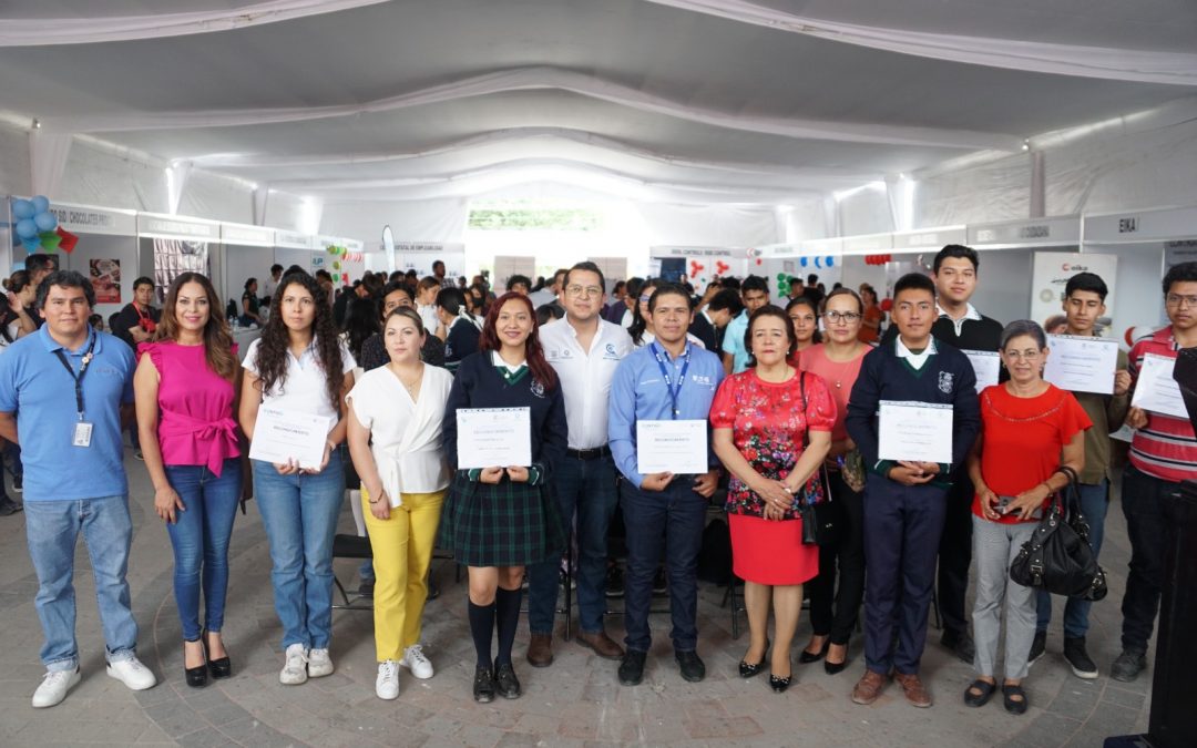 Oferta ST mil oportunidades de trabajo en Expo Empleo Pedro Escobedo