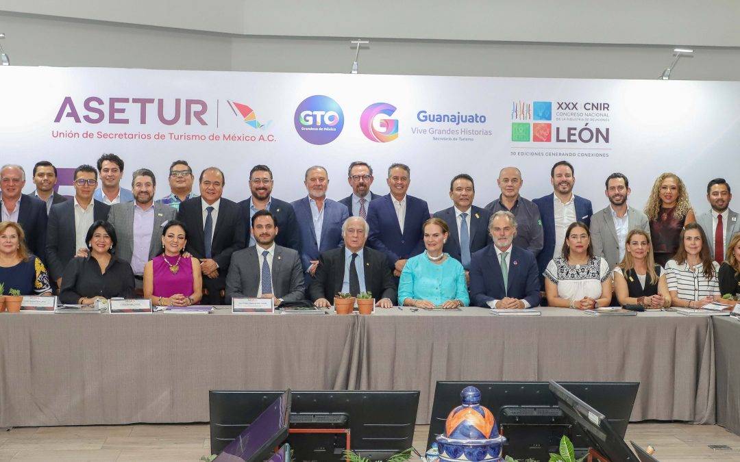 Analizan secretarios estatales relevancia del turismo de reuniones