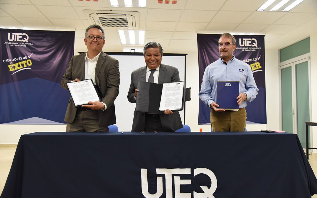 Firman ARBRURG y UTEQ Comodato para Profesionalización de Universitarios