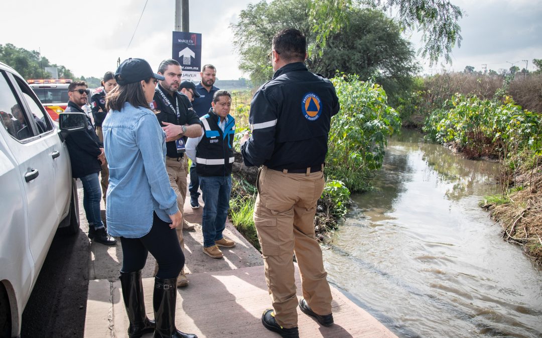 Claudia Martínez realiza recorrido para supervisar zonas vulnerables por lluvias en El Marqués