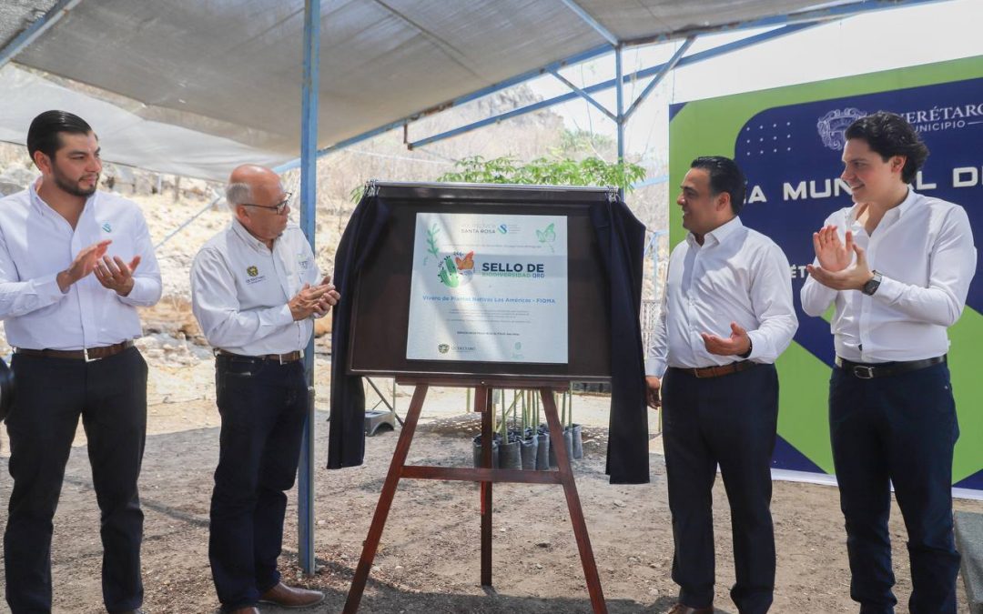 Entrega Luis Nava Sello de Biodiversidad al Vivero de Plantas Nativas “Las Américas”