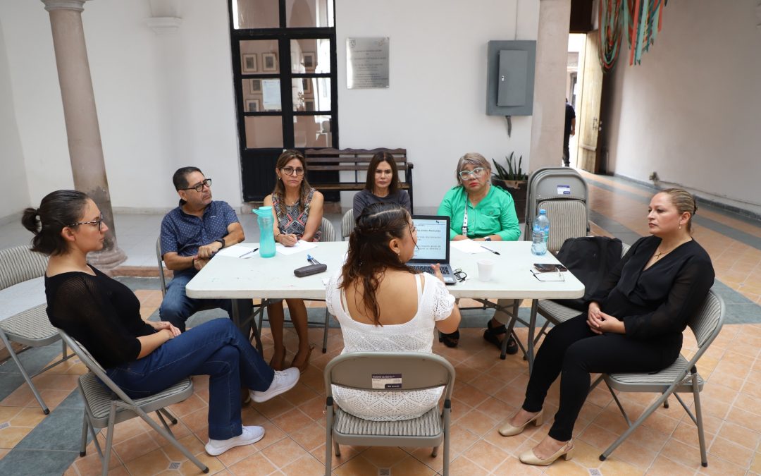 Integra UAQ saberes y experiencias con adultos mayores