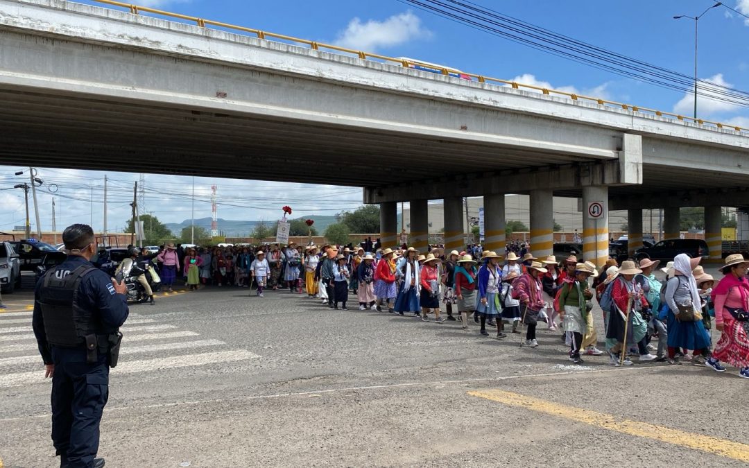 Peregrinas realizan su última escala en San Juan del Río