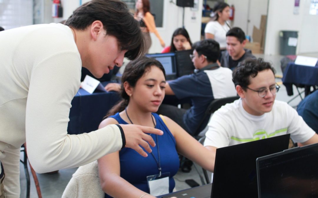 Desarrollan estudiantes soluciones en Hackathon STEM + SolidWorks