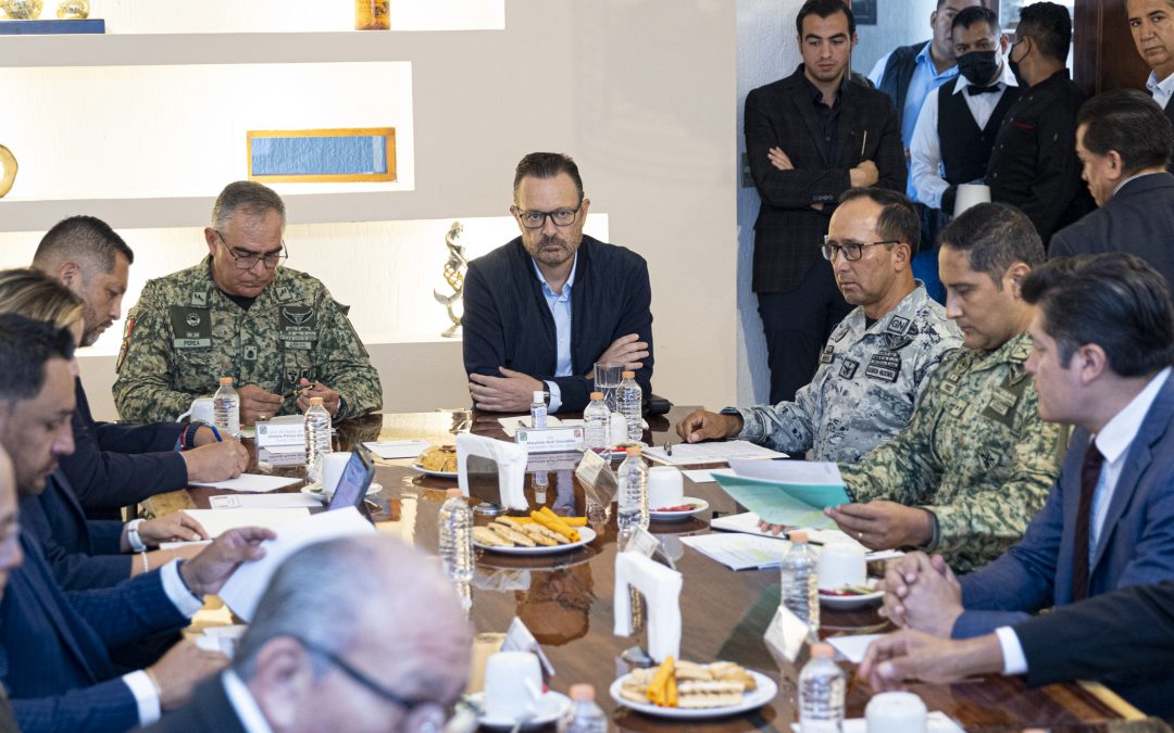 Participa Mauricio Kuri en reunión de mesa de seguridad