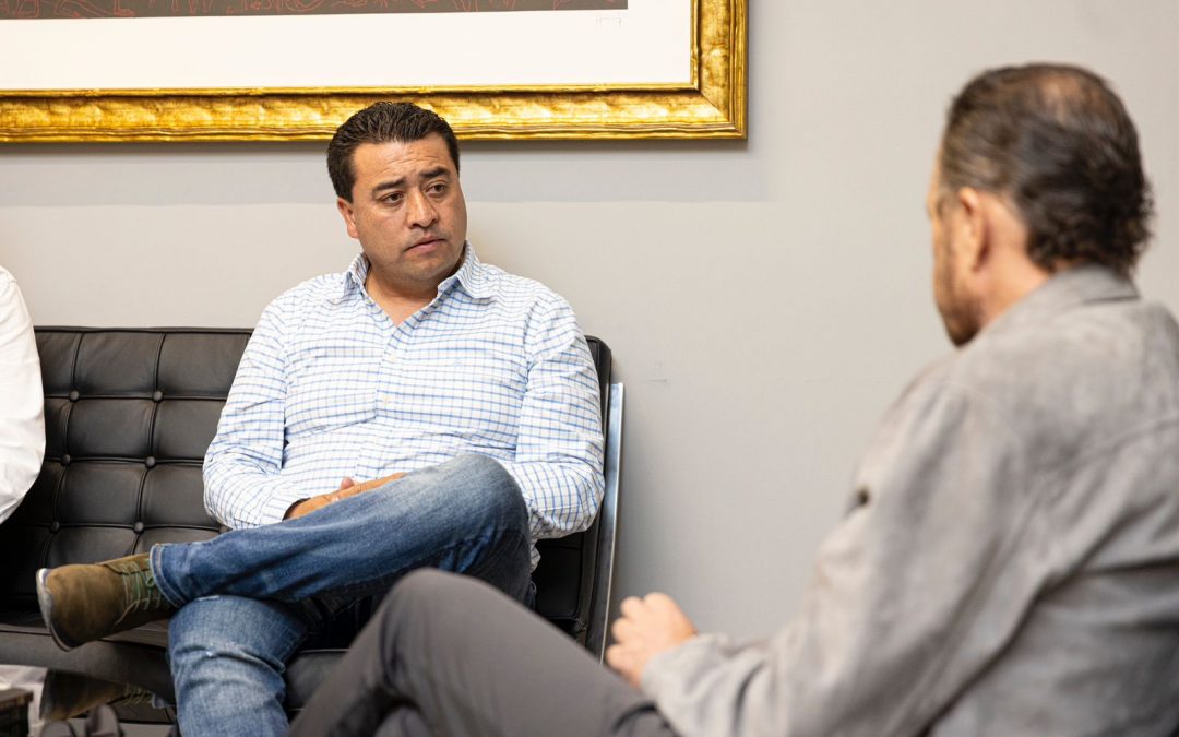 Se reúne Rubén Hernández con el Gobernador Mauricio Kuri