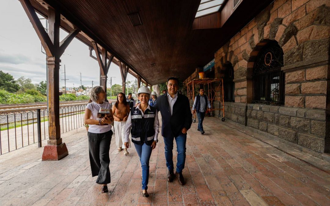 Supervisa Luis Nava obra de restauración de la Antigua Estación del Tren
