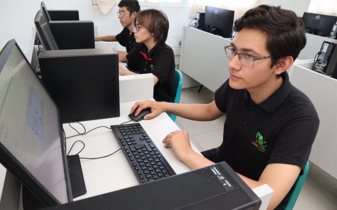 Equipa SEDEQ laboratorios y aulas de seis planteles de CECyTEQ