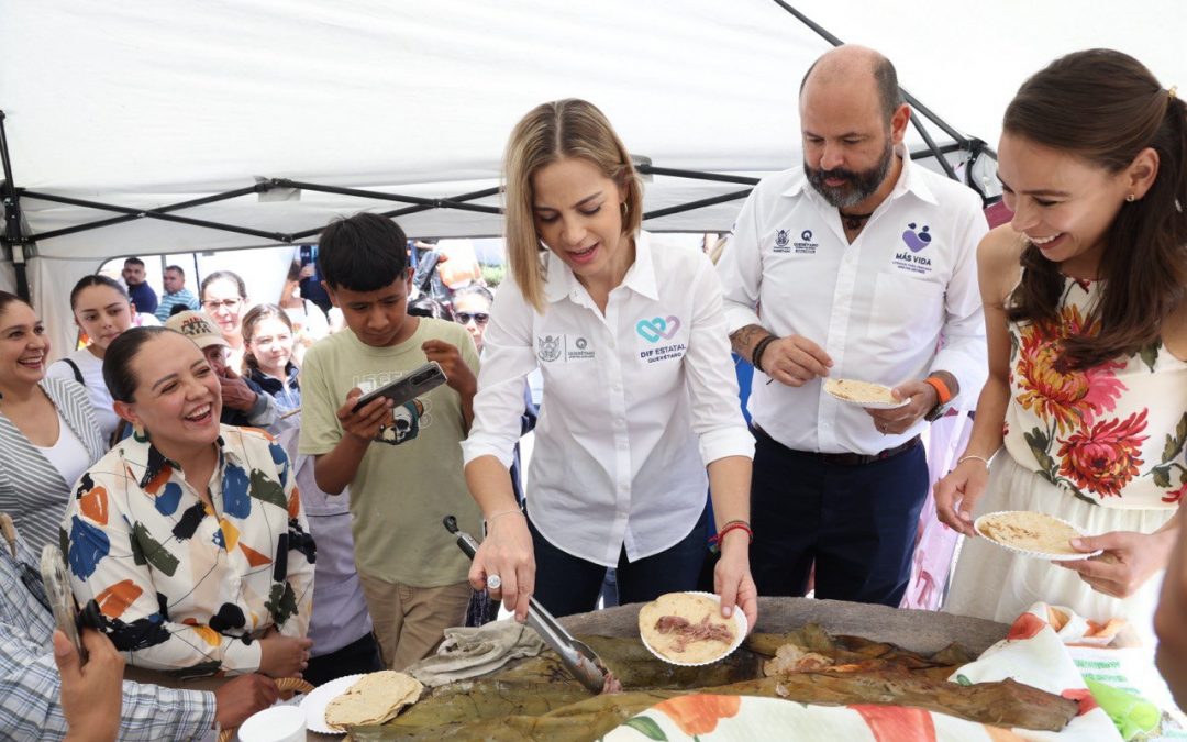 Celebra Car Herrera encuentro de tradiciones con los adultos mayores de San Juan del Río