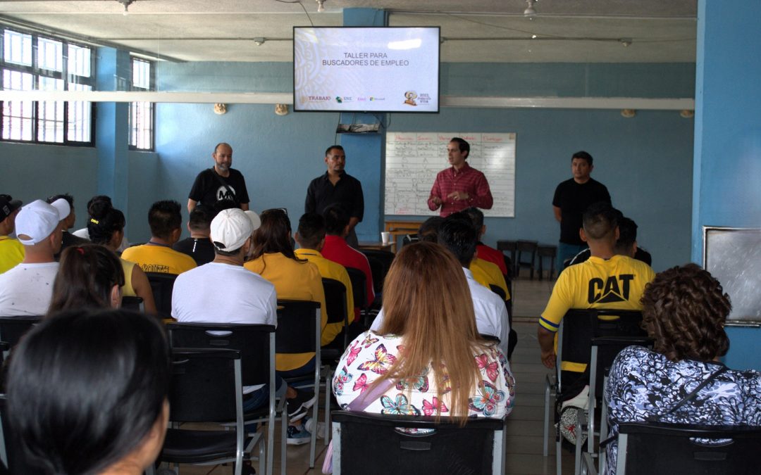 Capacitan CECA y Centro Estatal de Empleabilidad a pacientes en Tratamiento por Adicciones