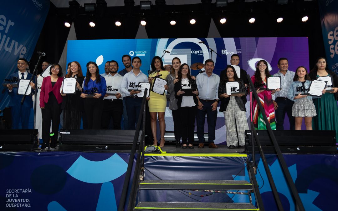 Reconoce SEJUVE a jóvenes destacados del estado