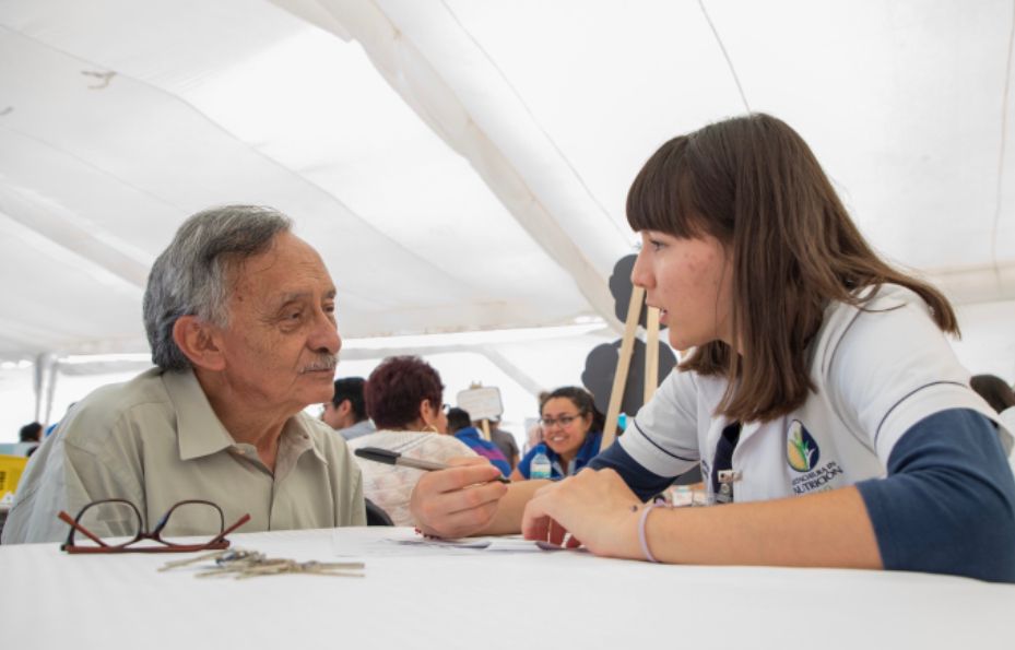 Invita UAQ a 2a. Feria de Adultos Mayores