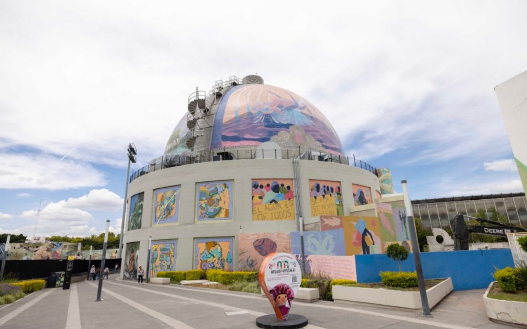 Mauricio Kuri revela placa conmemorativa del planetario Pedro Ferriz Santa Cruz