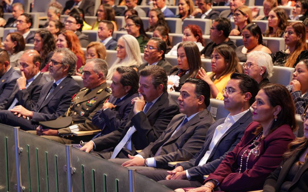 Acude Luis Nava al Informe de la LX Legislatura del Estado