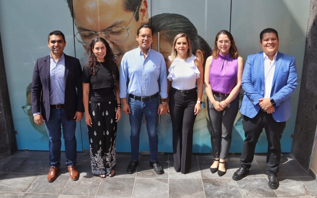 Suma Chepe Guerrero a Cristina Fernández de Cevallos y Hugo Lora a su gabinete