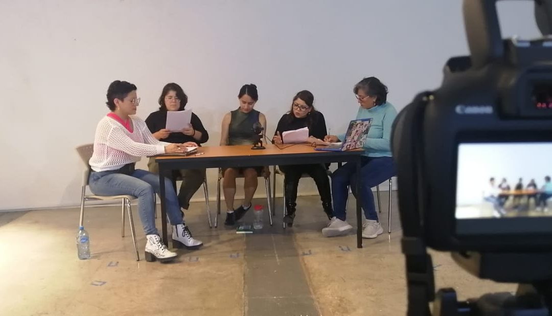 Invita UAQ a formar parte de compañía femenil de teatro