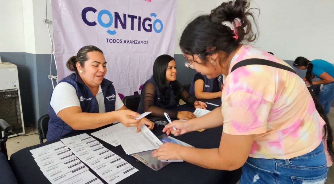Continúa SEDESOQ con la entrega de vales para estancias infantiles