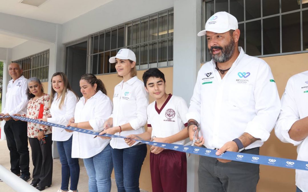 Realiza Car Herrera gira de trabajo por la Sierra Queretana