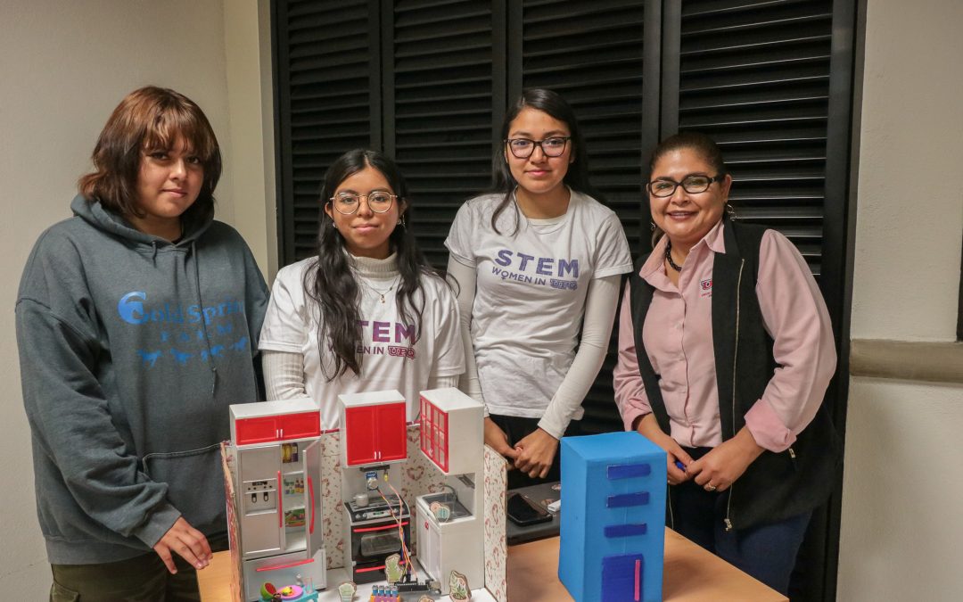 Promueve UPQ Estancias STEM para alumnas de bachillerato