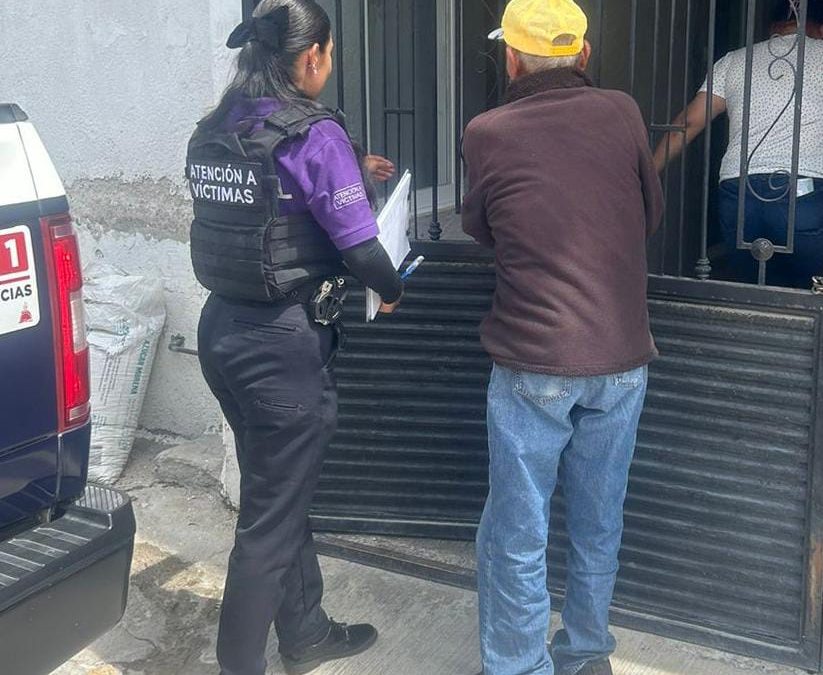 Persona adulta mayor es reintegrada con sus familiares tras encontrarse desorientado en el Centro de la Ciudad