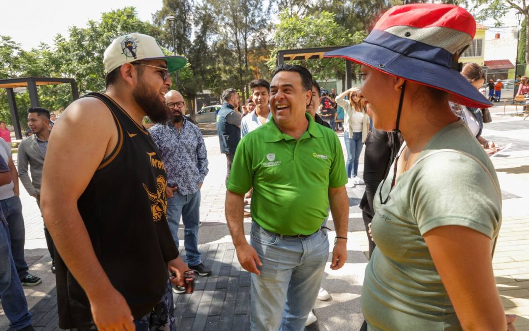 Entrega Luis Nava la rehabilitación del Parque Villas de Santiago