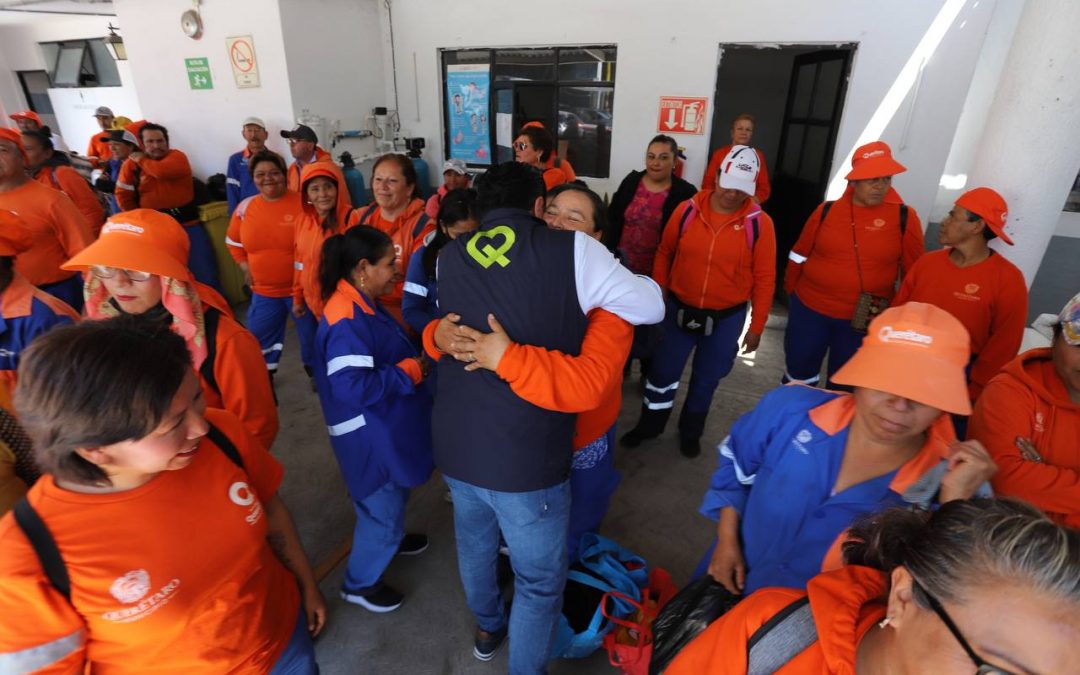 Se despide Luis Nava del Personal Operativo de Limpia del Centro Histórico