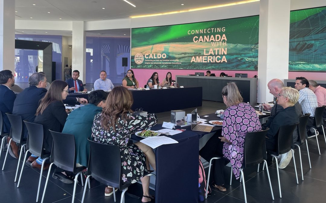Consorcio de universidades de Canadá acuerdan con universidades estatales de Querétaro