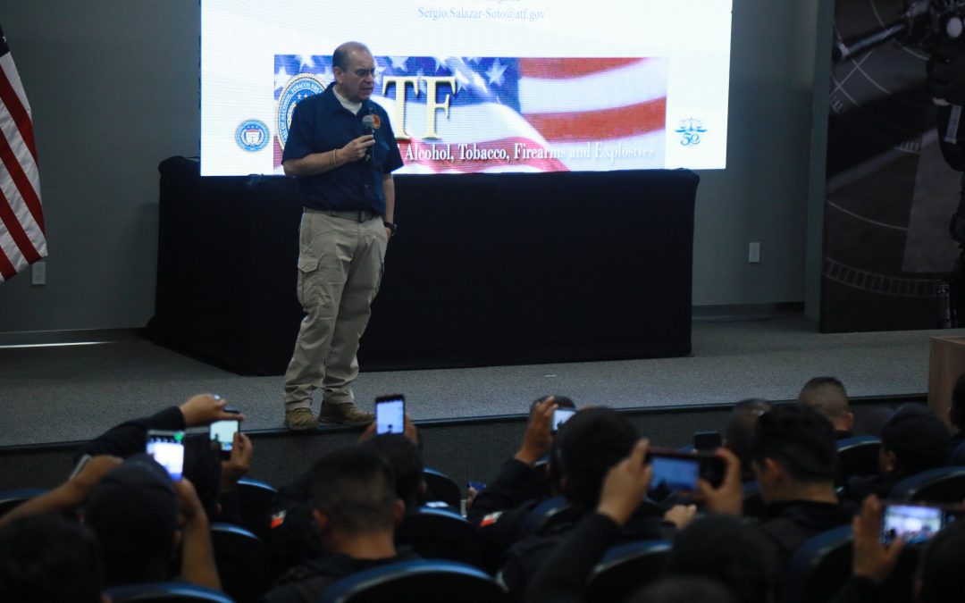 Imparte ATF conferencia de explosivos a corporaciones policiales de Querétaro