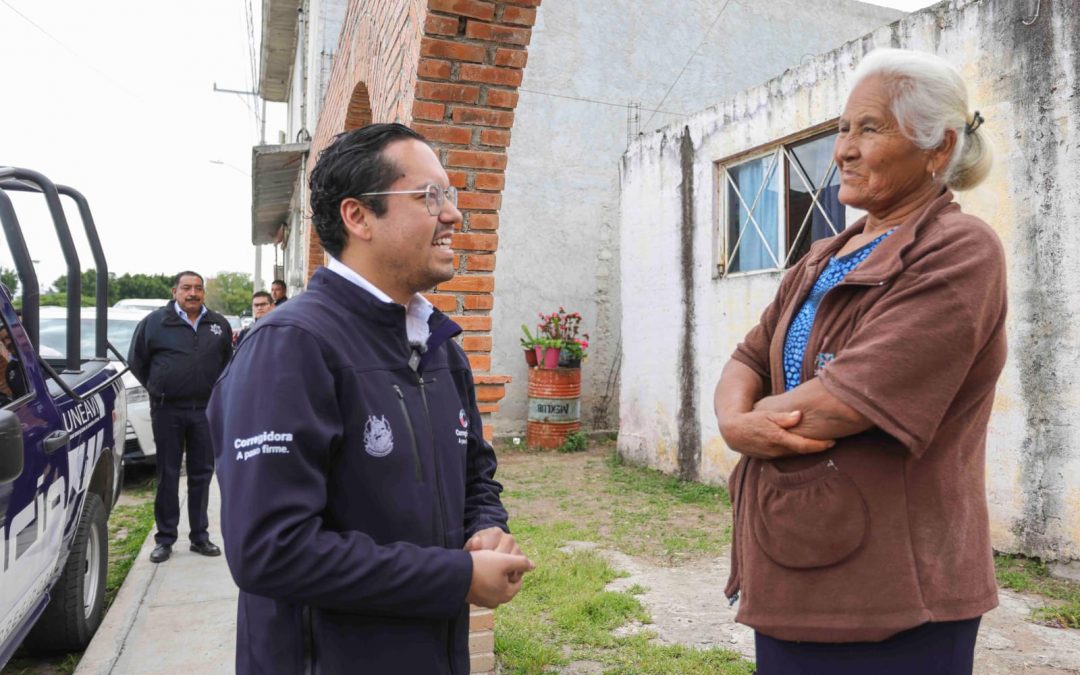 Escucha Chepe Guerrero a vecinas y vecinos de San Francisco