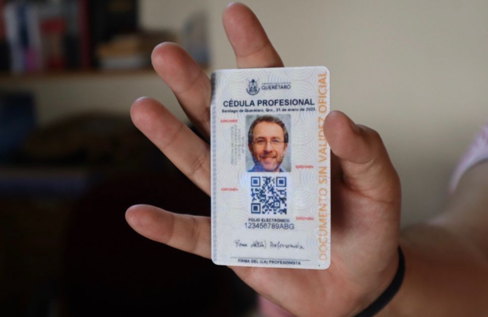 Expide SEDEQ seis mil cédulas profesionales