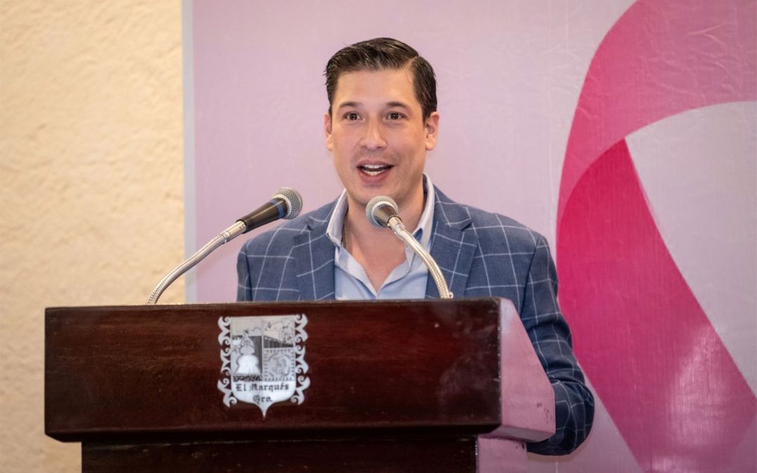 Alzar la voz es el primer paso para generar conciencia contra el cáncer de mama: Rodrigo Monsalvo