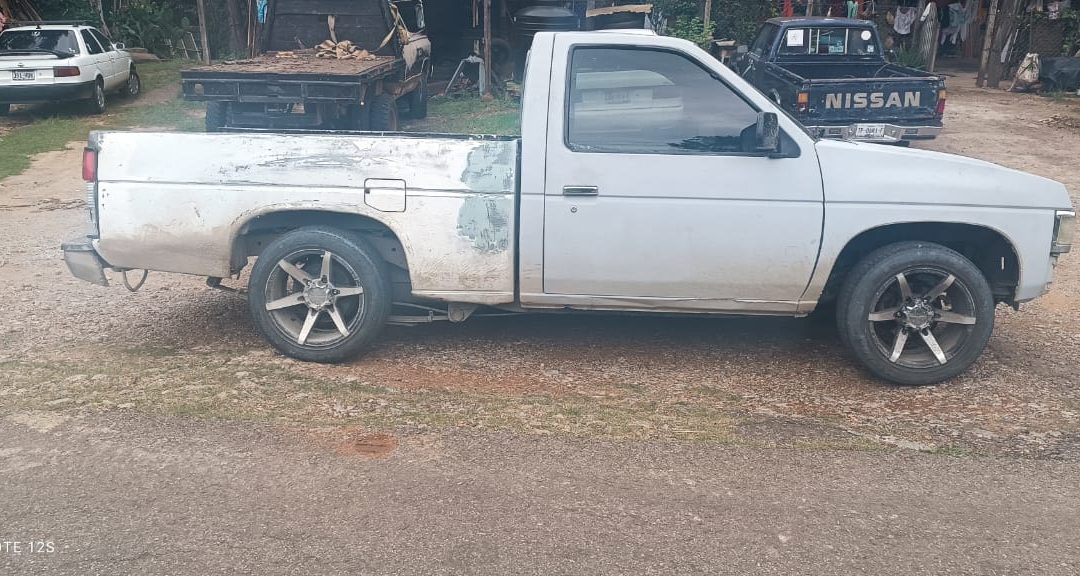 Recupera policía municipal camioneta con reporte de robo Landa de Matamoros, Qro.