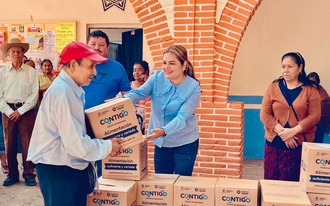 Asiste Lupita Ramírez Plaza a primera jornada de entrega de paquetes de apoyo alimentario del Programa “Contigo”